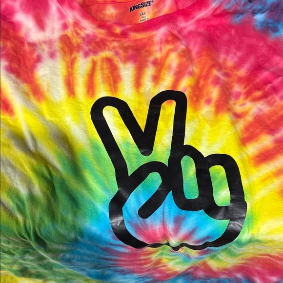 king size Other - Kingsize Multicolor Tie-Dye Short Sleeve Tee with Peace Hand Graphic